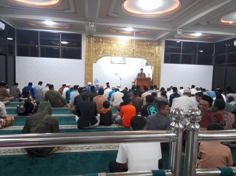 Sholat Subauh Berjamaah Di masjid Al Azar Desa Puluhan Bersama Muspika Kecamatan Jatinom