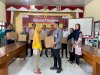 Melaporkan giat pagi Kamis 27 Maret 2025 Camat Jatinom bersama TKSK dan PKH Kecamatan Jatinom Menyerahkan Bantuan Sosial dari Dinsosp3appkb bagi karyawan yg terkena PHK PT.Sritex di wilayah Kecamatan Jatinom