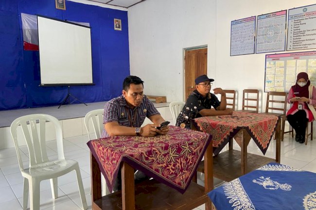 Camat Jatinom beserta kasi PPM, kasi Tapem dan staf mendapingi BPK di Desa Mranggen