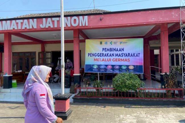 Pembinaan Penggerakan Masyarakat Melalui Germas Di Halaman Kecamatan Jatinom