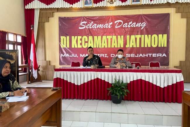 Rapat Koordinasi Persiapan Festifal Durian Di Desa Randulanang bersma Muspika dan Kepala Desa/ Lurah Sekcamatan Jatinom