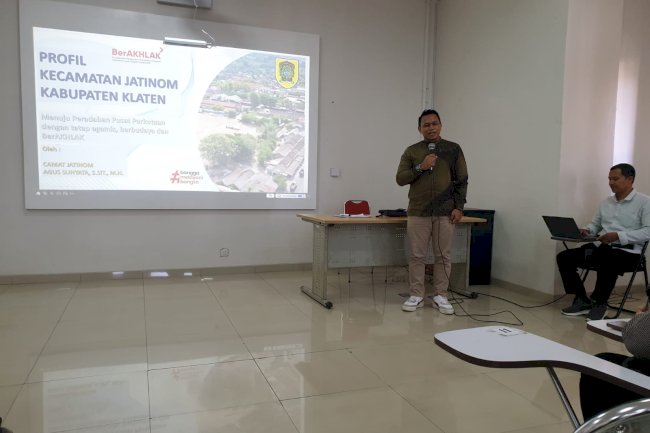 Camat Jatinom Menjadi Narasumber/ Pembekalan KKN UNDIP