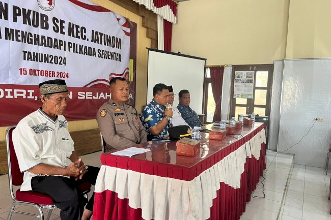 Pembinaan PKUB Se Kecamatan Jatinom dalam rangka menghadapi PILKADA serentak Tahun 2024 Aula Kecamatan Jatinom