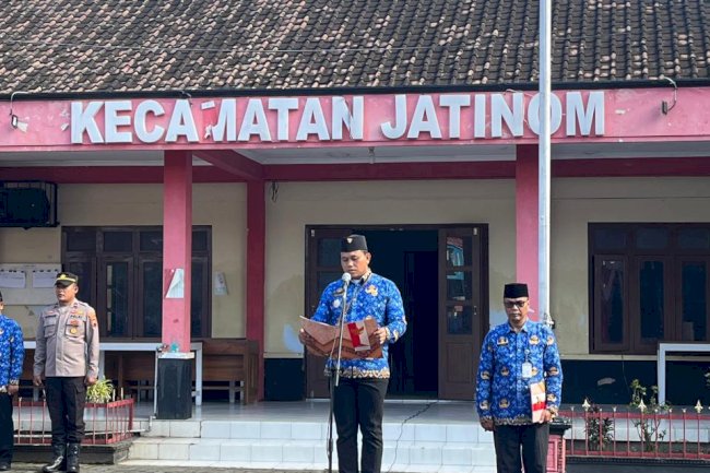 Upacara Meperingati Bela Negara Ke 76