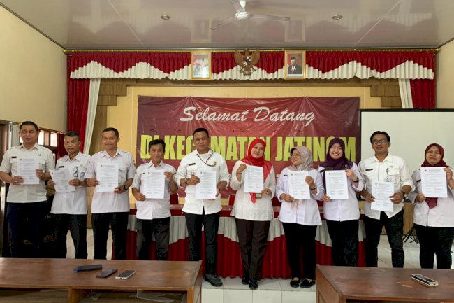 PENANDATANGANAN PERJANJIAN KINERJA DAN PAKTA INTEGRITAS KECAMATAN JATINOM