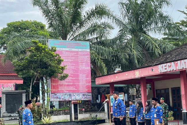 Upacara Hari Kebangkitan Nasional (Harkitnas) Halaman Kecamatan Jatinom