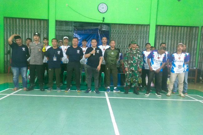 Giat Rabu, 12 Juni 2025 Jam 19.00  1. Camat Jatinom memberikan Sambutan dan membuka turnamen Bulu tangkis dengan Peserta Ekskawedanan Jatinom di Gedung Serbaguna Desa Glagah Kecmatan Jatinom