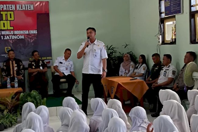 SMA 1 Jatinom di hadiri Bupati Klaten