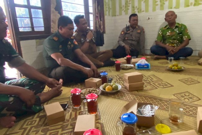 Giat Hari Selasa 5 Agustus 2025 Paguyuban Kepala Desa/ Lurah Se _ Kecamatan Jatinom dan Pemberian Tali Asih Kepada Danramil Jatinom Bapak Sahono yang pindah Ke Koramil Ceper