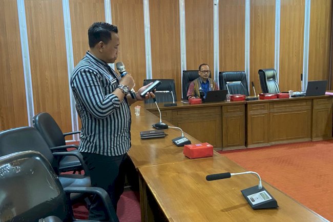 Presentasi EKK di C2 Pendopo Klaten, Camat Jatinom Beserta Staf