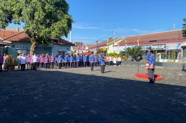 Rabu, 1 Oktober 2025 Upacara Memperigati Hari Kesaktian Pancasila tahun 2025 Halaman Kecamatan Jatinom