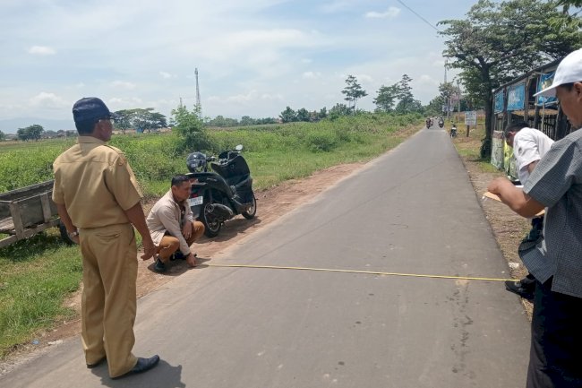 Kasi Tapem dan Kasi PPM Kecmatan Jatinom Melakukan Monev Kegitan Desa- desa di kecamatan Jatinom' Bersama Pendamping Desa Kecamatan Jatinom
