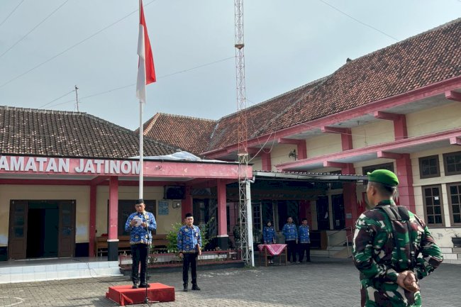 Upacara Bela Negara Kecamatan Jatinom 2025' Jumat, 19 Desember 2025 Halaman Kecamatan Jatinom