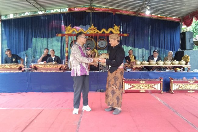  Nawu Sendang Gotan ds. Mranggen. Kec. Jatinom' Budaya