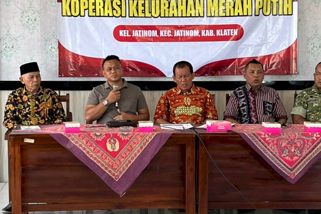 Jumat 24 April 2026 Muskelsus koperasi kelurahan merah putih Di aula kantor kelurahan Jatinom