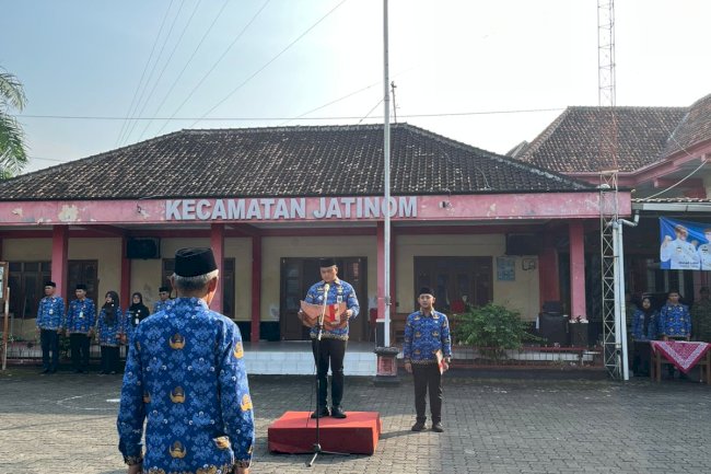 Rabu, 20 Mei 2026  1. Upacara memperingati Hari Kebangkitan Nasional di Hal Kecamatan Jatinom