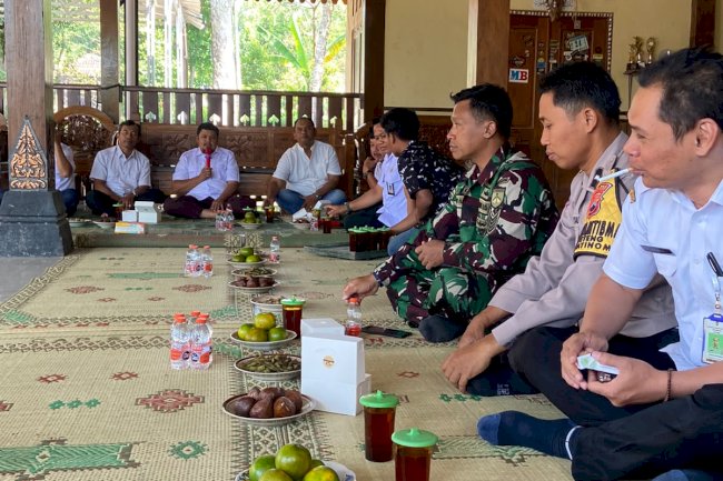 Selasa, 10 Juni 2026 Paguyuban kepala desa/lurah sekecamatan jatinom di rumah bpak kepala desa Beteng