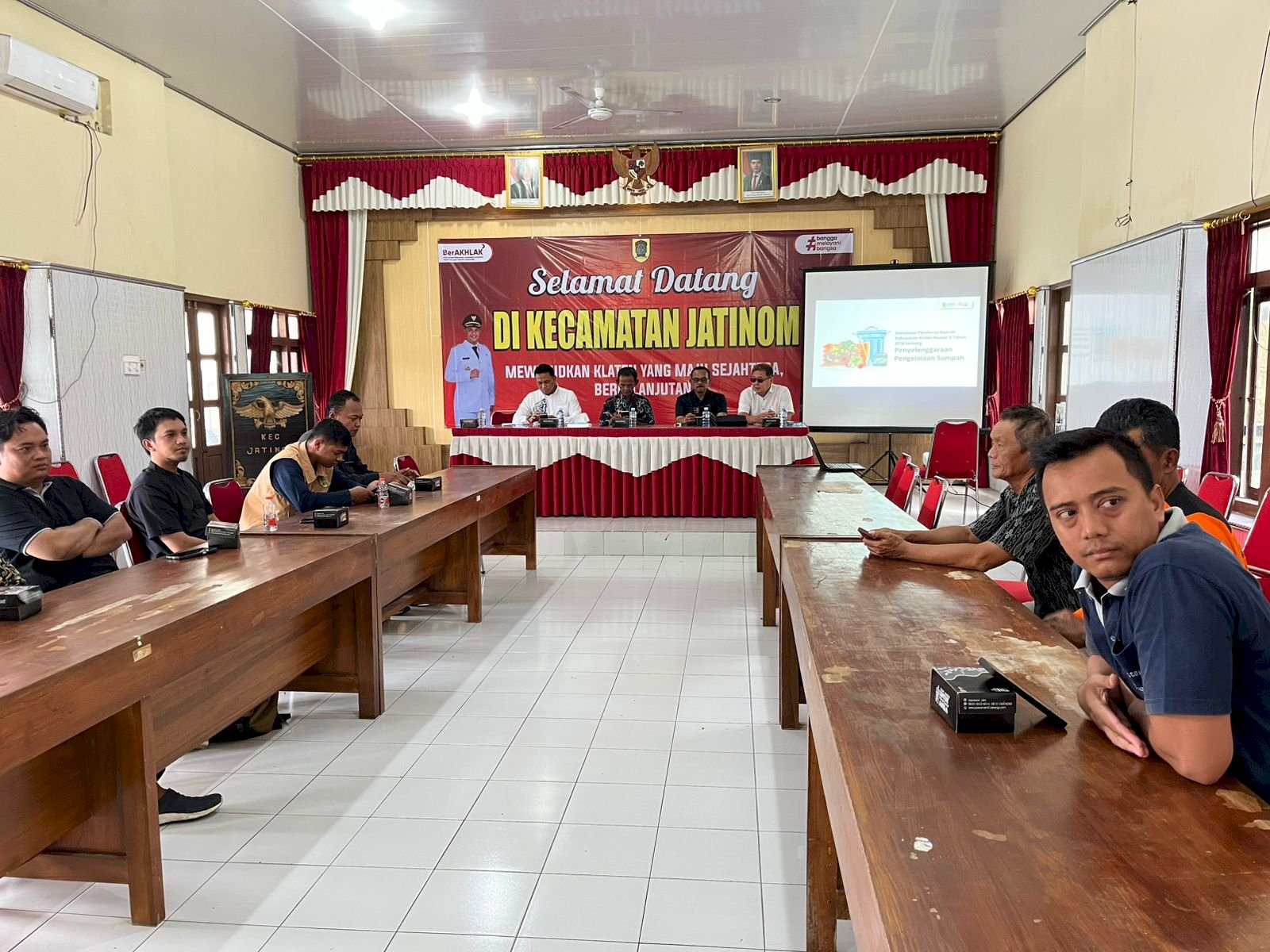 Giat Hari Kamis dan Jumat, 22&23 Mei 2025 FGD dan Sosialisasi Perda Kab. Klaten Nomor 6 Th 2018 tentang Penyelenggaraan Pengelolaan Sampah di Kecamatan Jatinom DPRD dapil 3