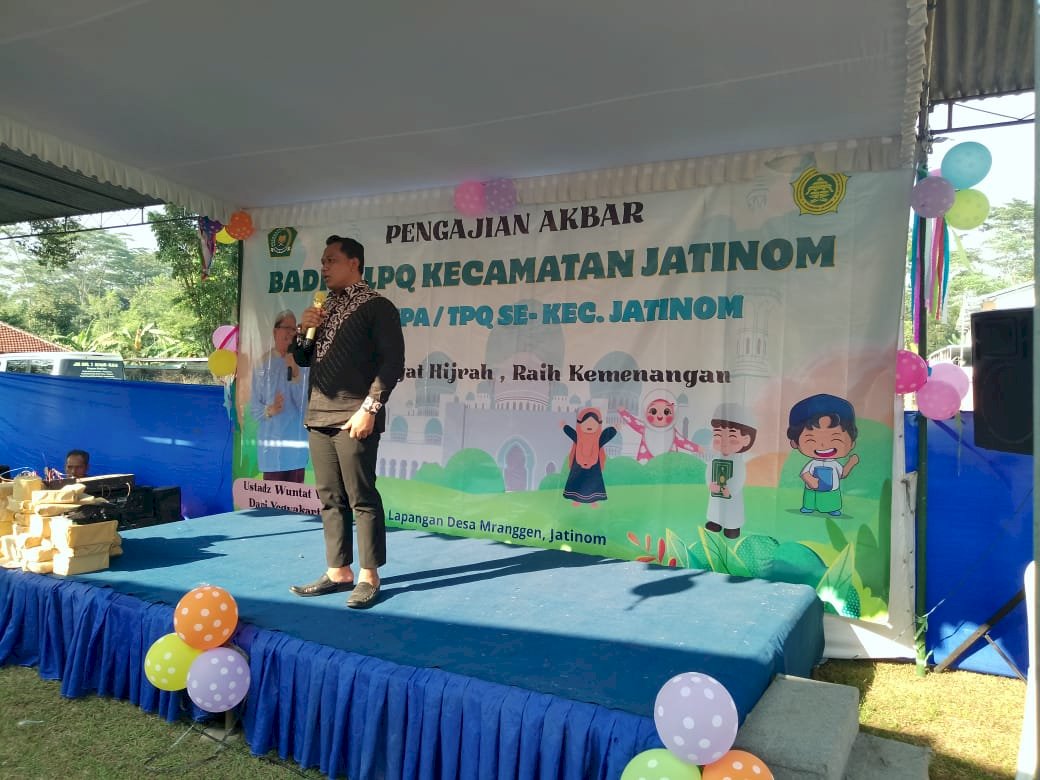 Camat Jatiom Menghadiri Badko LPQ kecamatan Jatinom. Di lapangan Desa Mranggen