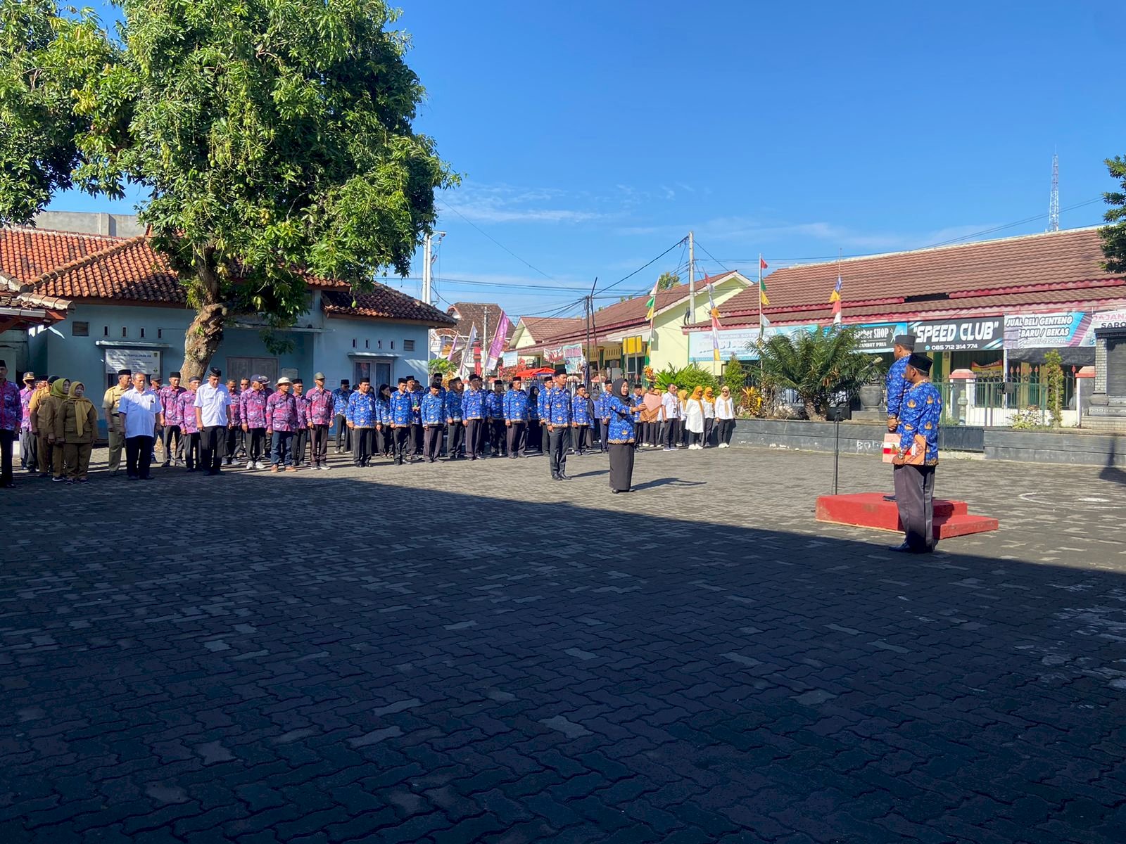 Rabu, 1 Oktober 2025 Upacara Memperigati Hari Kesaktian Pancasila tahun 2025 Halaman Kecamatan Jatinom