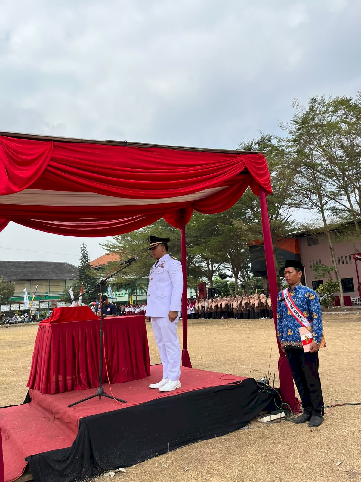 Semarak Kemerdedaan Senin, 17 Agustus 2026 Upacara memperingati HUT RI ke 81 tingkat Kecamatan Jatinom di Lapangan Candra kirana